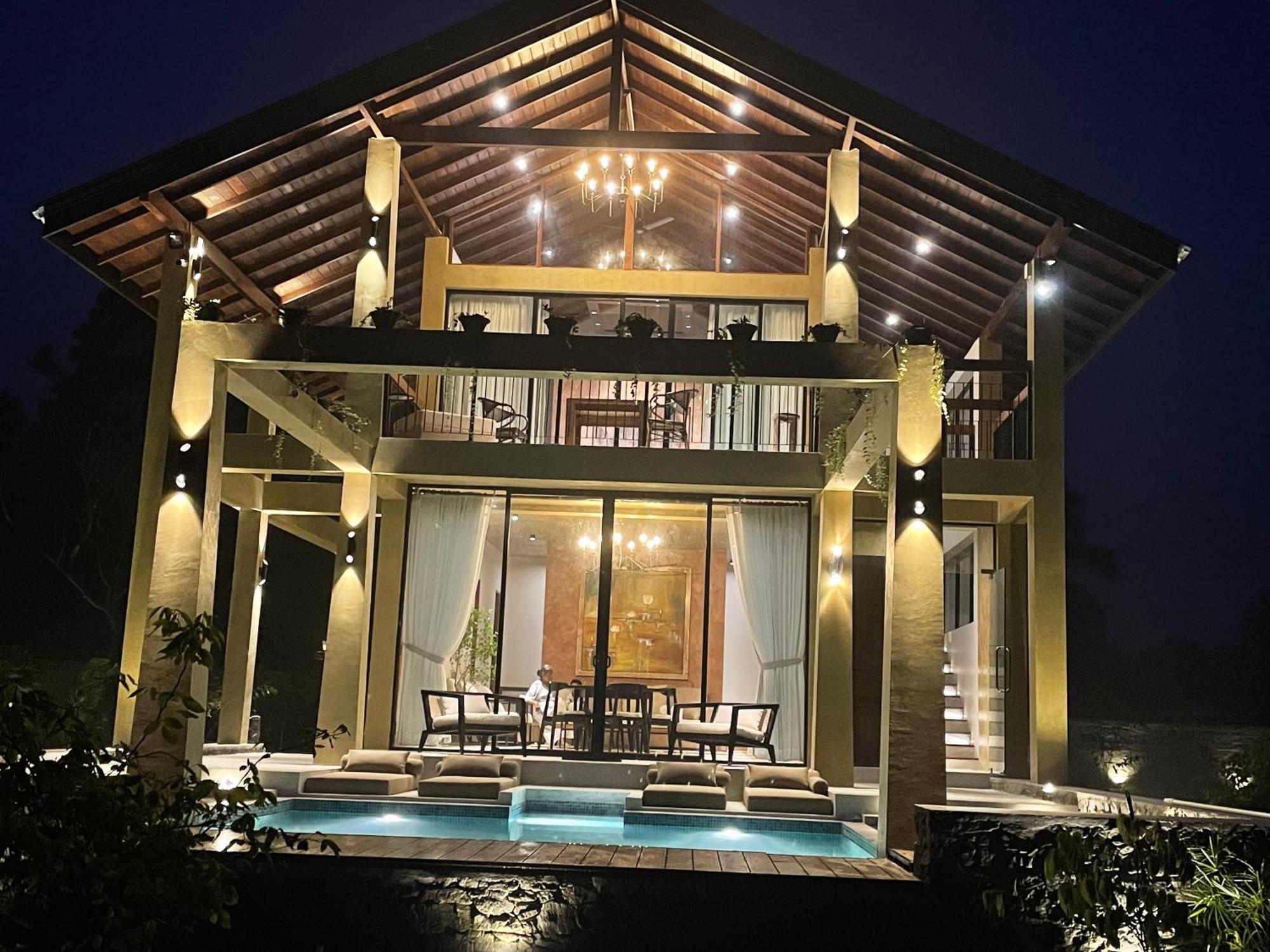 The Villa Lakeshore Anuradhapura Esterno foto
