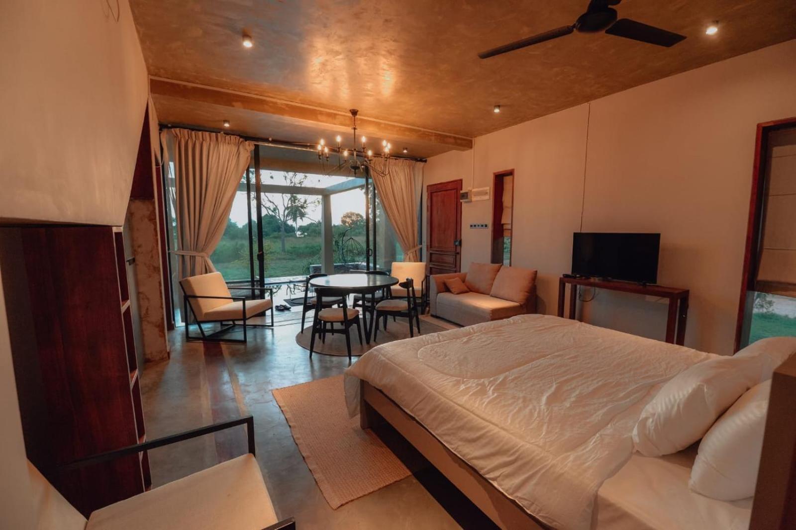 The Villa Lakeshore Anuradhapura Esterno foto